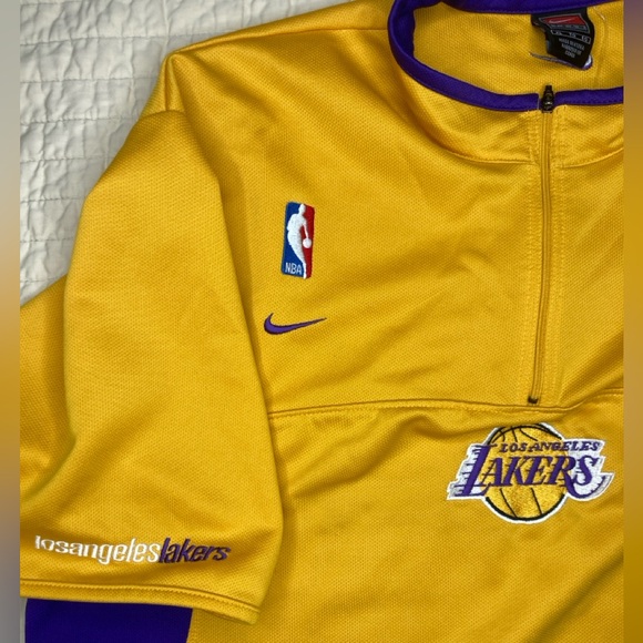 La Lakers Warmup Jersey
Size XL - Picture 1 of 6